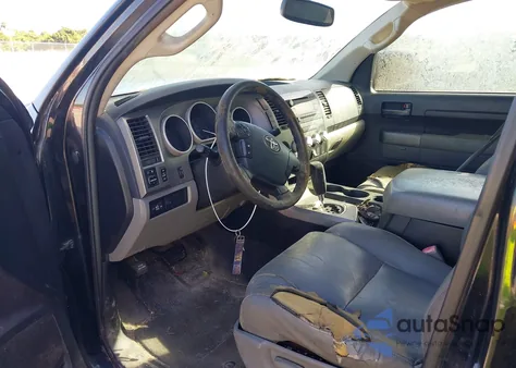 2013 Toyota Tundra Grade 5.7L V8 z USA, uszkodzony, nr VIN 5TFRY5F16DX146512